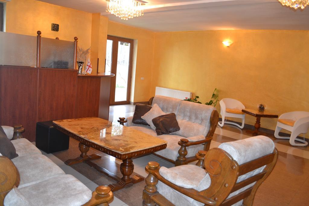 Motion Hotel Borjomi ภายนอก รูปภาพ